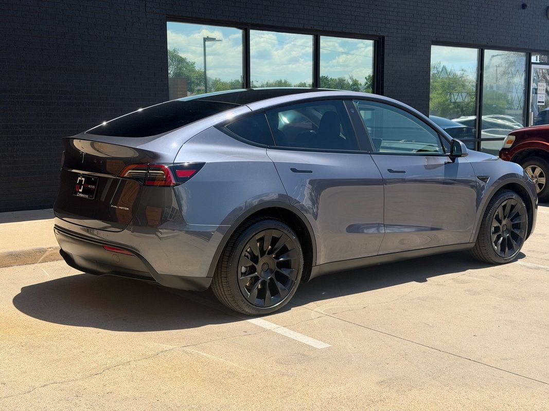 Used 2023 Tesla Model Y Long Range AWD/4WD image 12