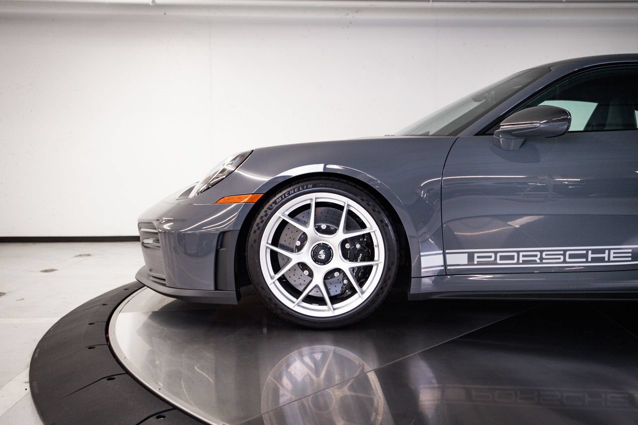 Certified 2026 Porsche 911 GT3 RWD image 11