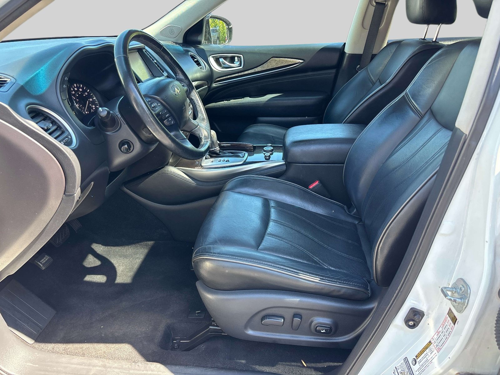 Used 2015 INFINITI QX60 Luxe w/ Premium Plus Package AWD/4WD image 6
