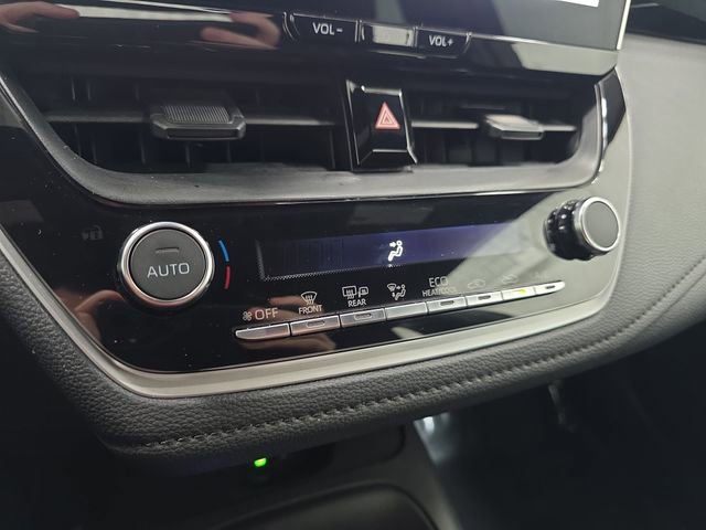 Certified 2025 Toyota Corolla SE w/ SE Premium Package image 19
