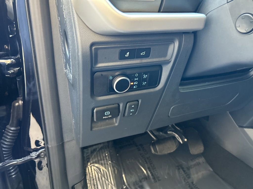 Used 2024 Ford Expedition Max XLT image 47