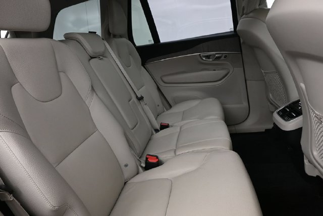 Used 2024 Volvo XC90 B5 Plus w/ Protection Package AWD/4WD image 31