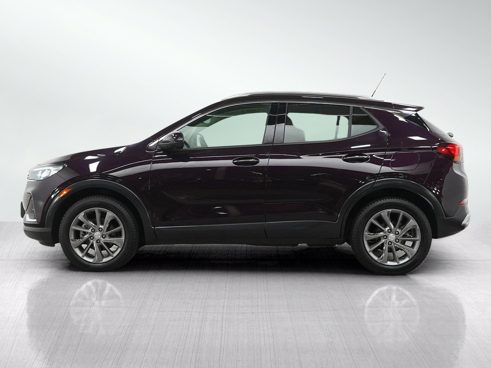 Used 2020 Buick Encore GX Essence w/ Experience Buick Package AWD/4WD image 2