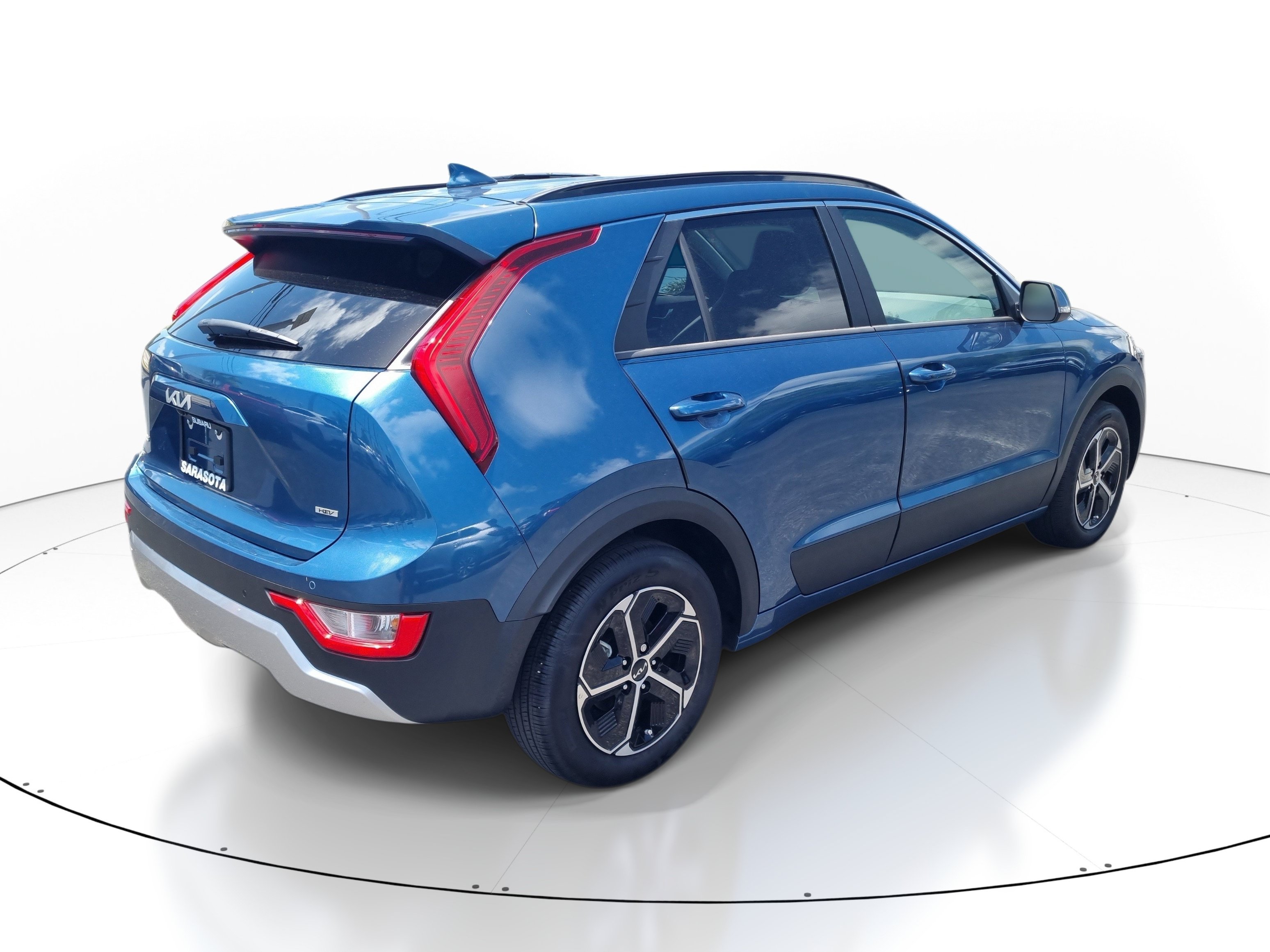 Used 2024 Kia Niro EX FWD image 6