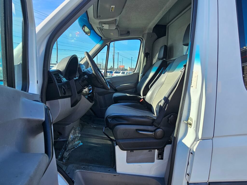 Used 2008 Dodge Sprinter 2500 w/ Contractor Group RWD image 20