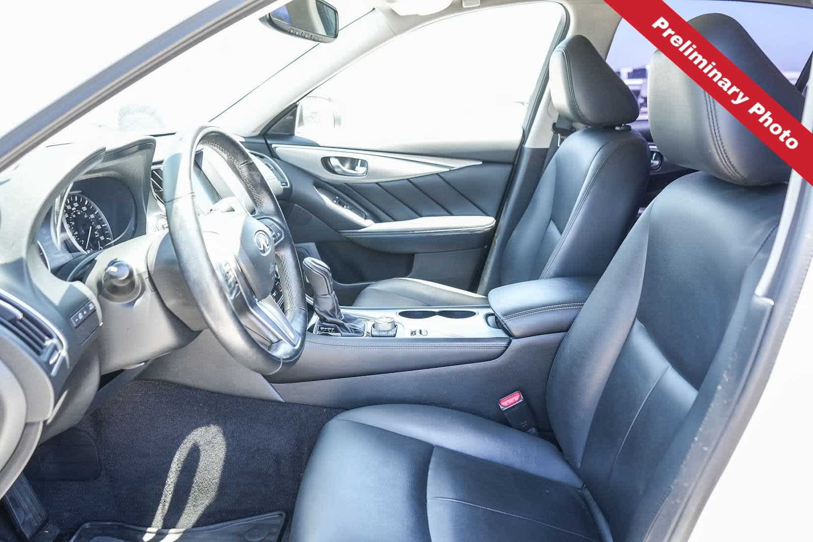 Used 2020 INFINITI Q50 Luxe w/ Essential Package (3.0T Luxe) RWD image 14