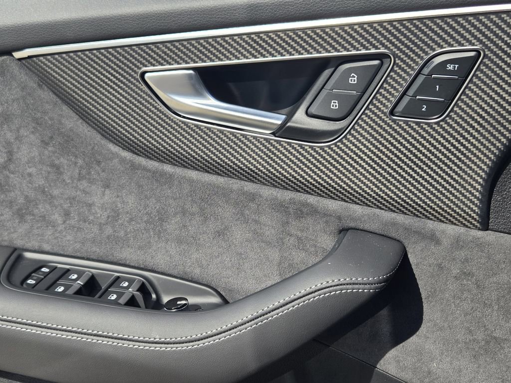 New 2026 Audi SQ8 Premium Plus image 24