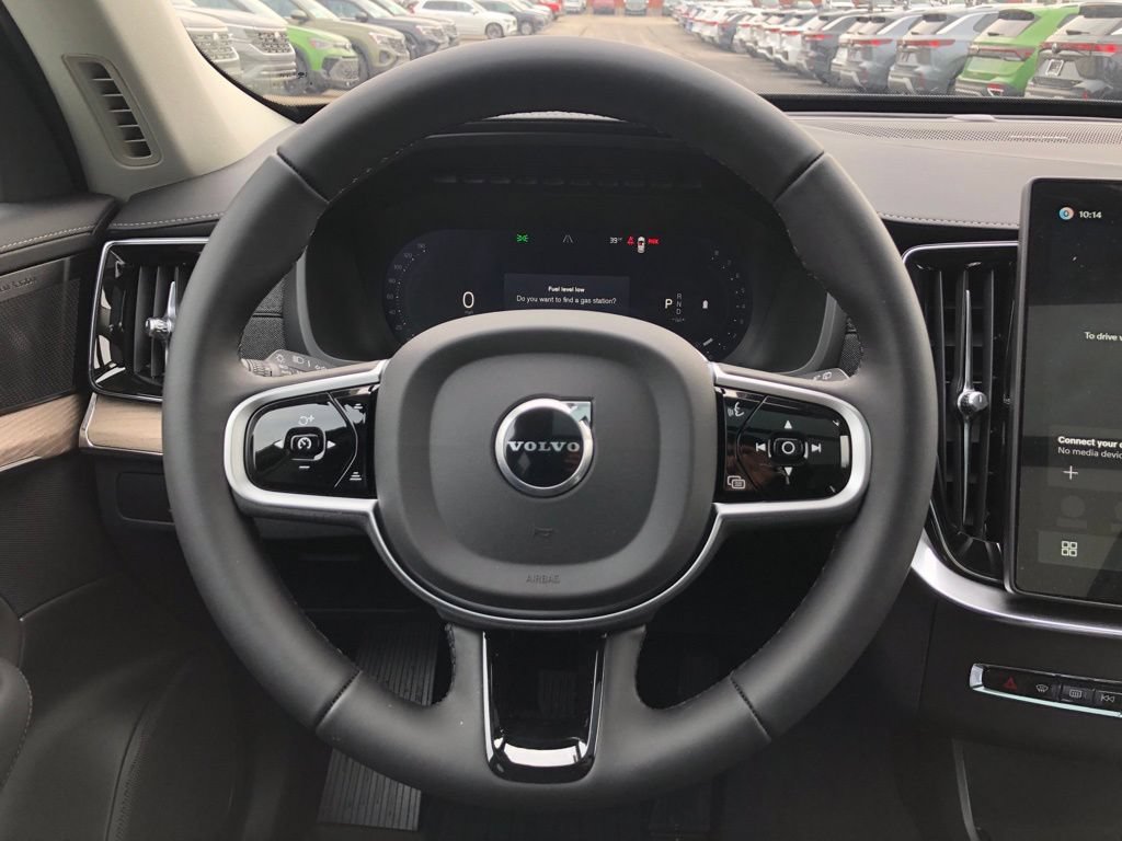 New 2026 Volvo XC90 B6 Plus w/ Protection Package Premier AWD/4WD image 12