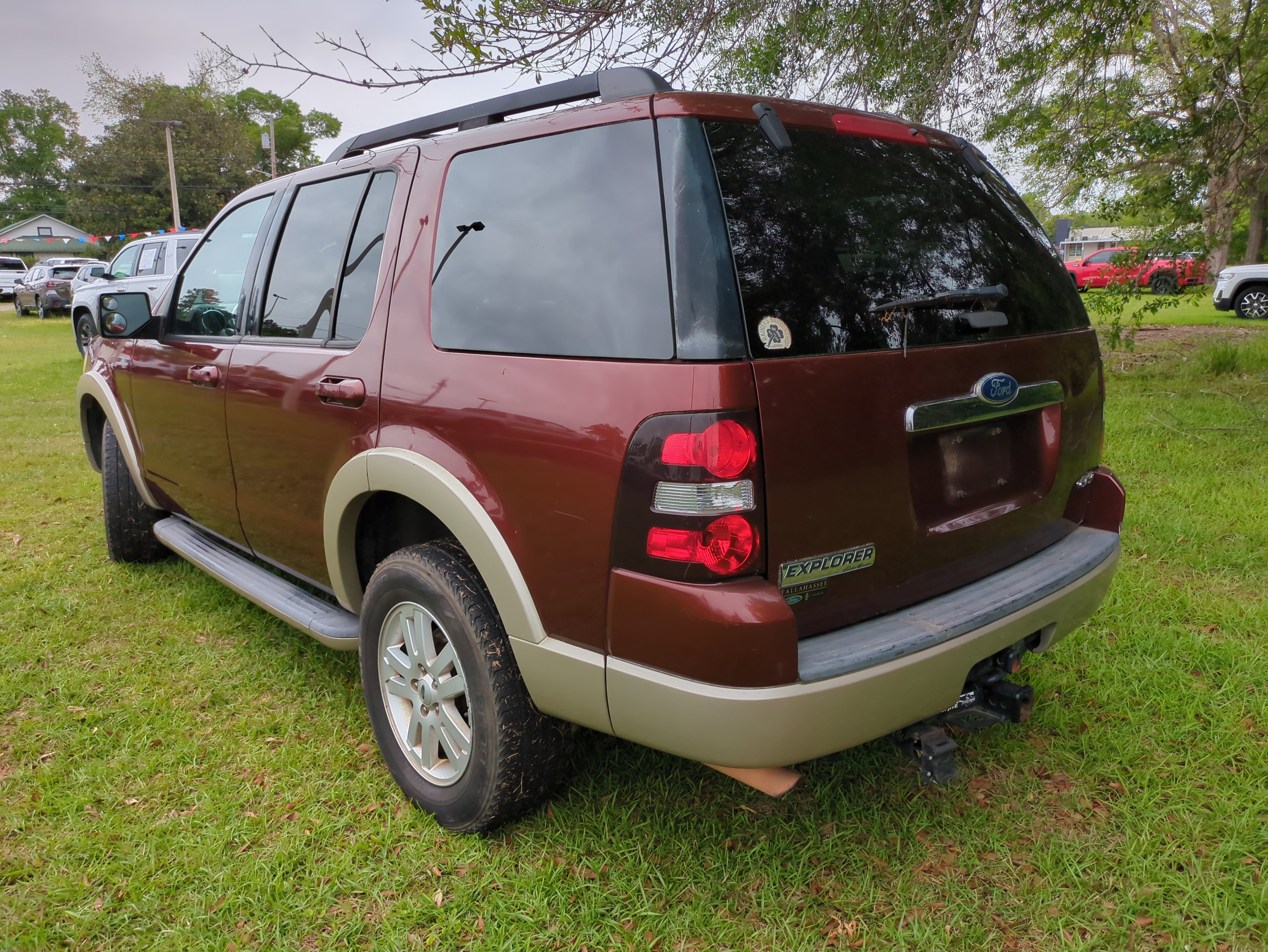 Used 2010 Ford Explorer Eddie Bauer AWD/4WD image 4
