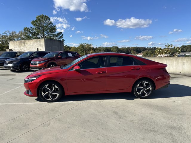 Used 2021 Hyundai Elantra Limited image 9