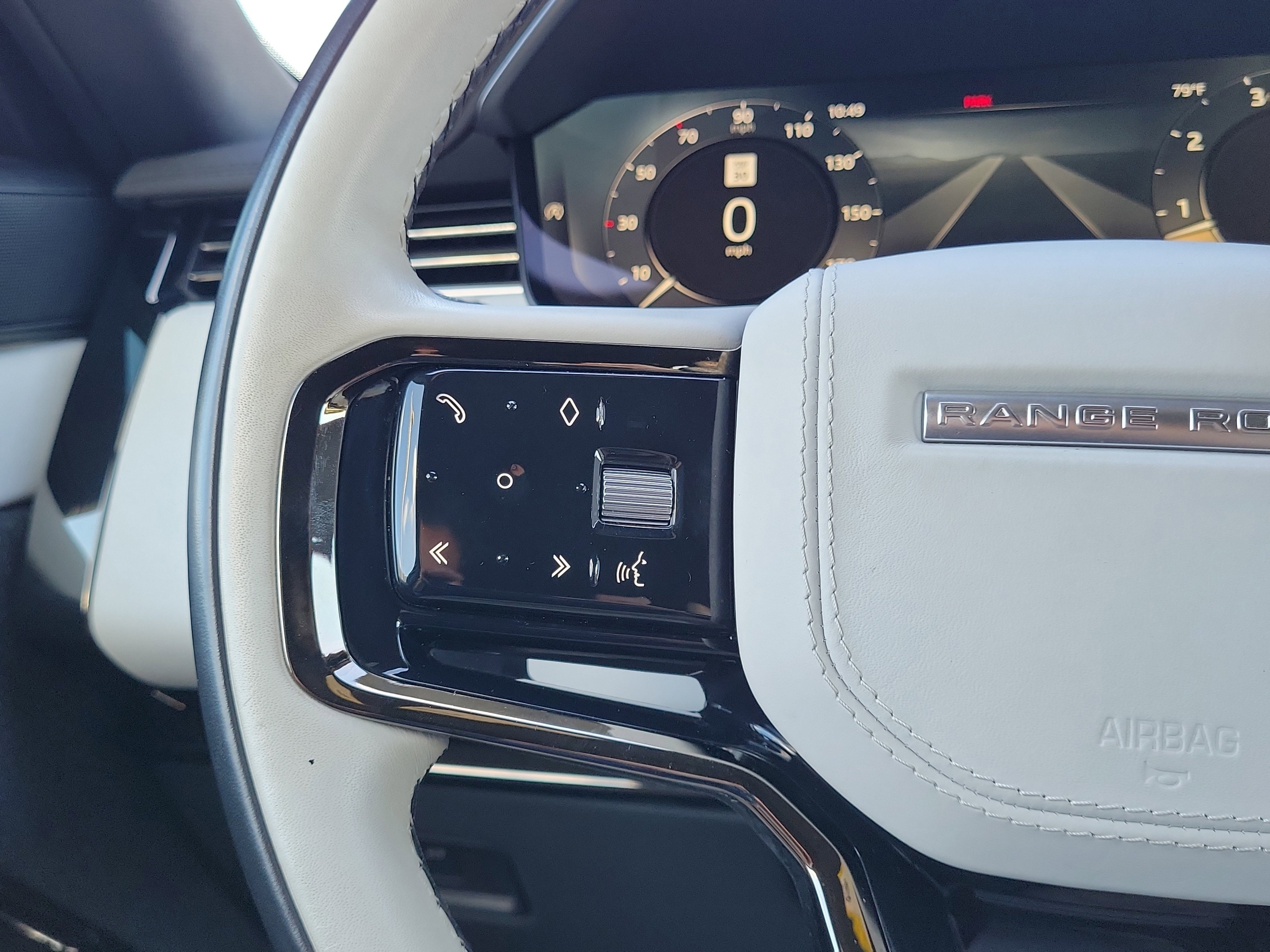 Used 2023 Land Rover Range Rover Sport SE Dynamic image 15