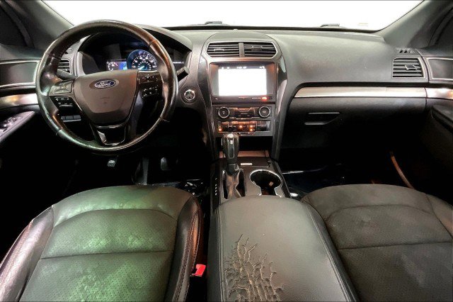 Used 2018 Ford Explorer XLT w/ Equipment Group 202A image 15