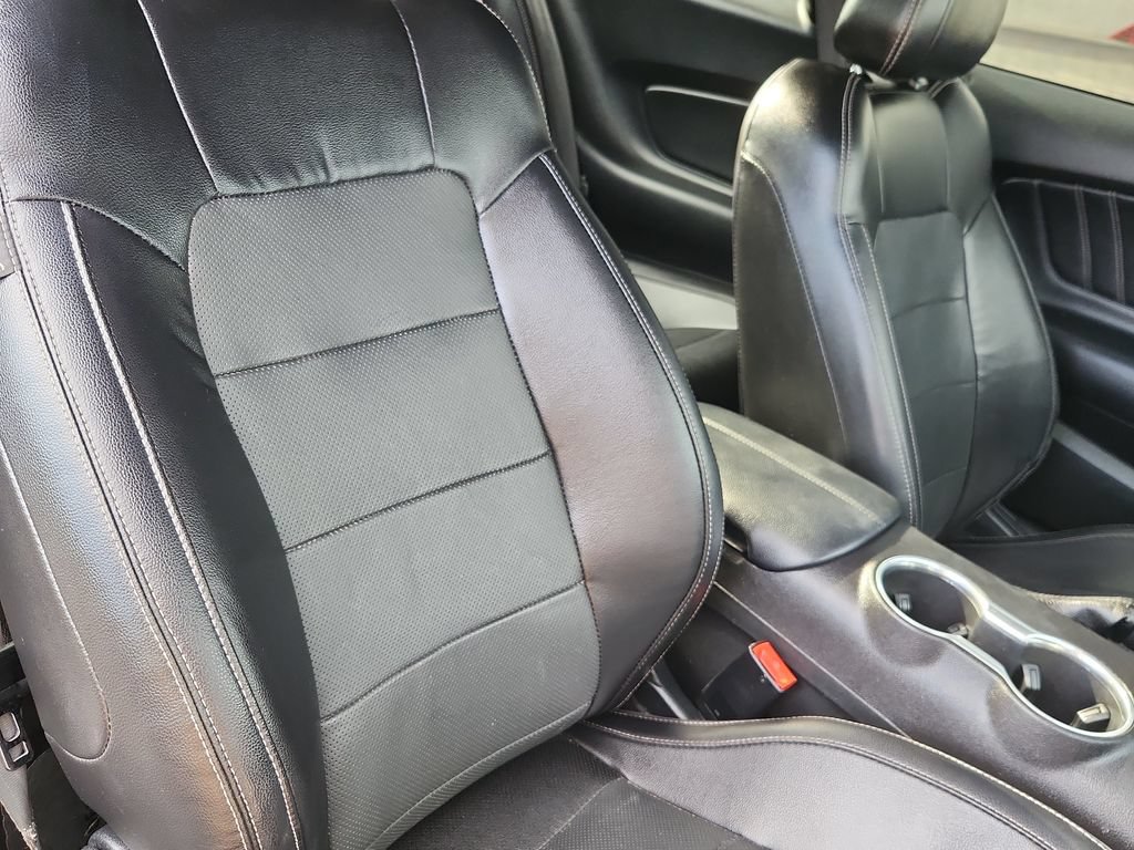 Used 2020 Ford Mustang Premium RWD image 15