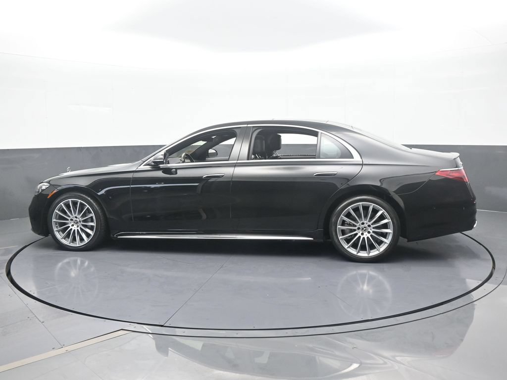 Used 2021 Mercedes-Benz S 580 4MATIC Sedan image 3