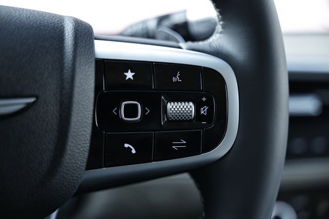 New 2026 Genesis GV70 2.5T Advanced image 34