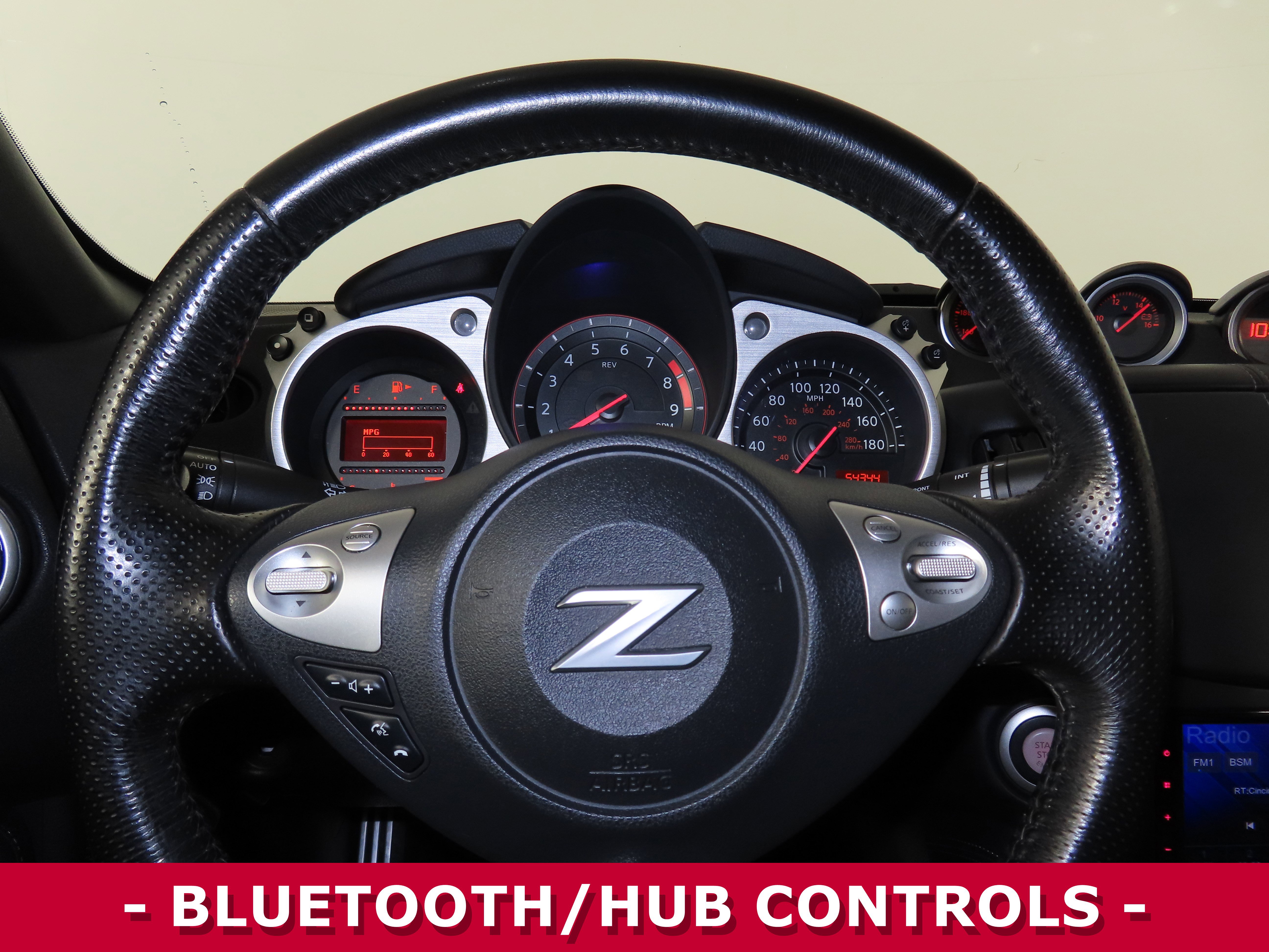 Used 2017 Nissan 370Z w/ Sport Package image 10