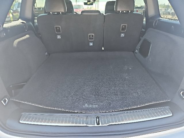 Used 2023 Jeep Grand Cherokee Summit w/ Adv Protech Group IV AWD/4WD image 13