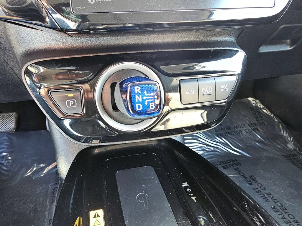 Used 2022 Toyota Prius Prime XLE FWD image 28