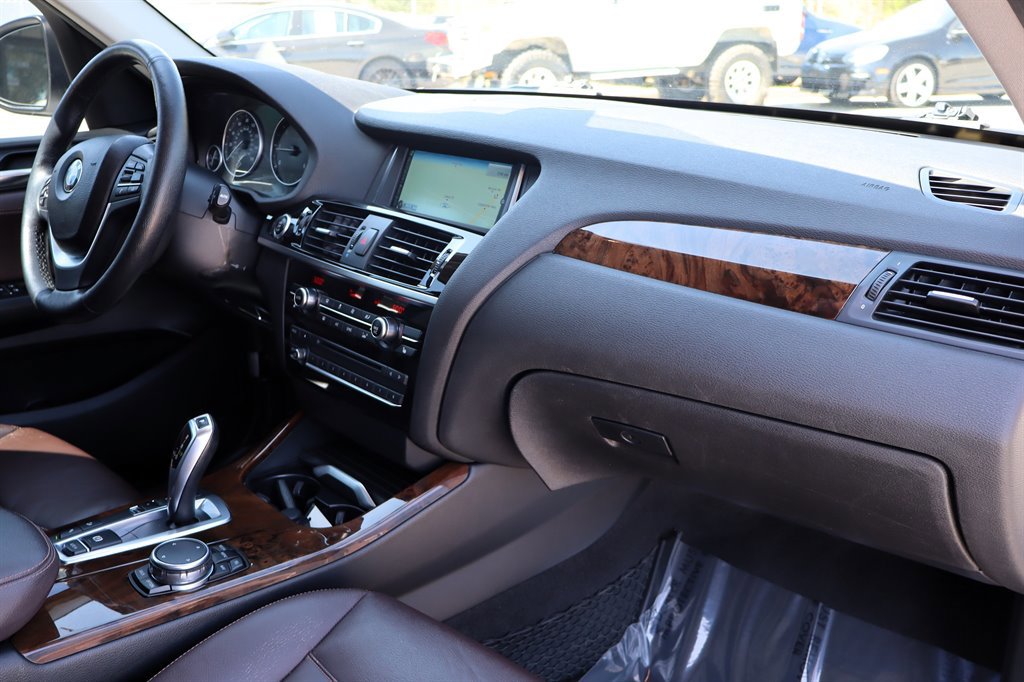 Used 2016 BMW X3 xDrive28d image 18