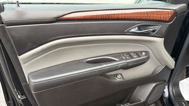 Used 2010 Cadillac SRX Premium image 22
