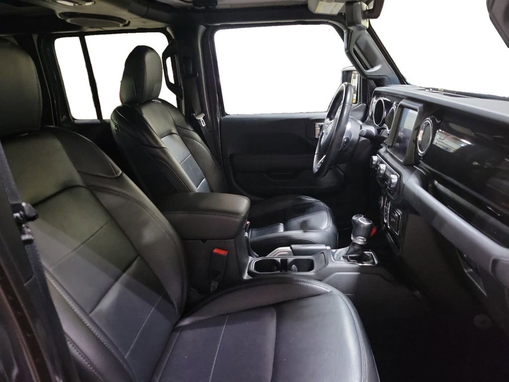 Used 2020 Jeep Wrangler Unlimited Sahara image 27