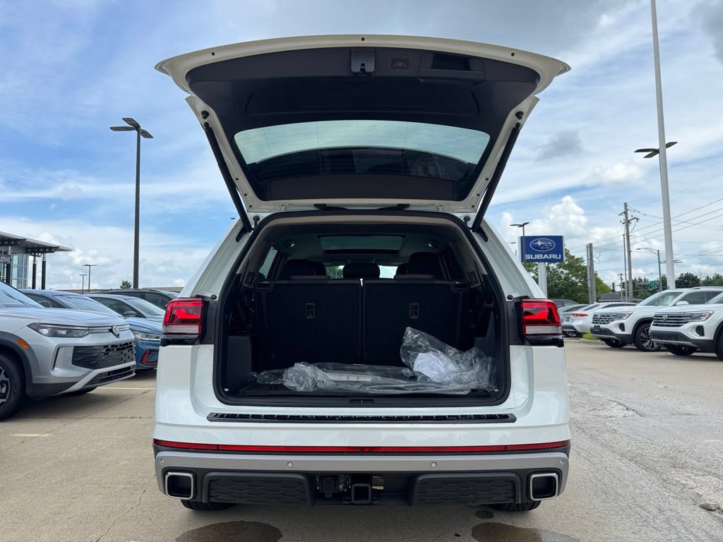 New 2026 Volkswagen Atlas Peak Edition AWD/4WD image 26