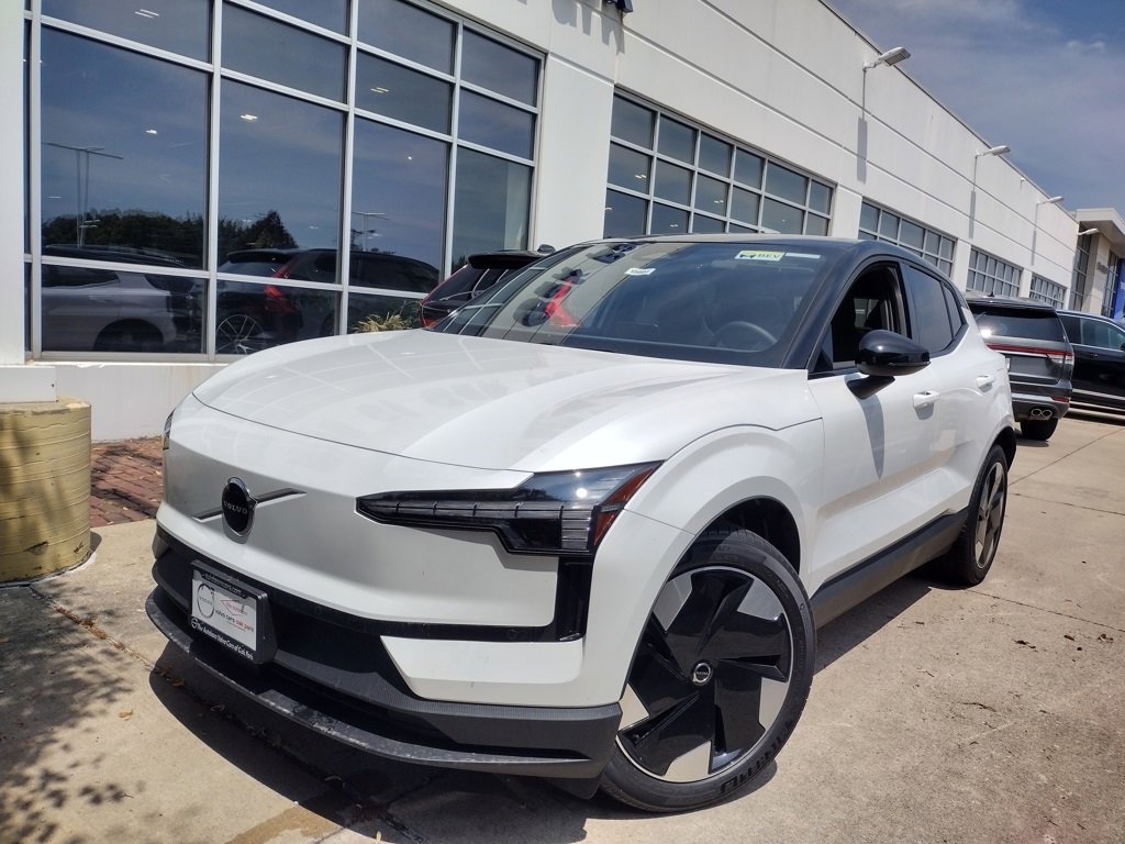 New 2025 Volvo EX30 Plus