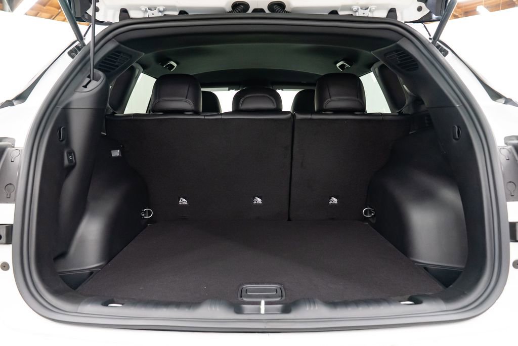 New 2026 Jeep Compass Limited image 8