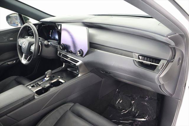 Certified 2024 Lexus RX 450h AWD w/ Convenience Package image 9