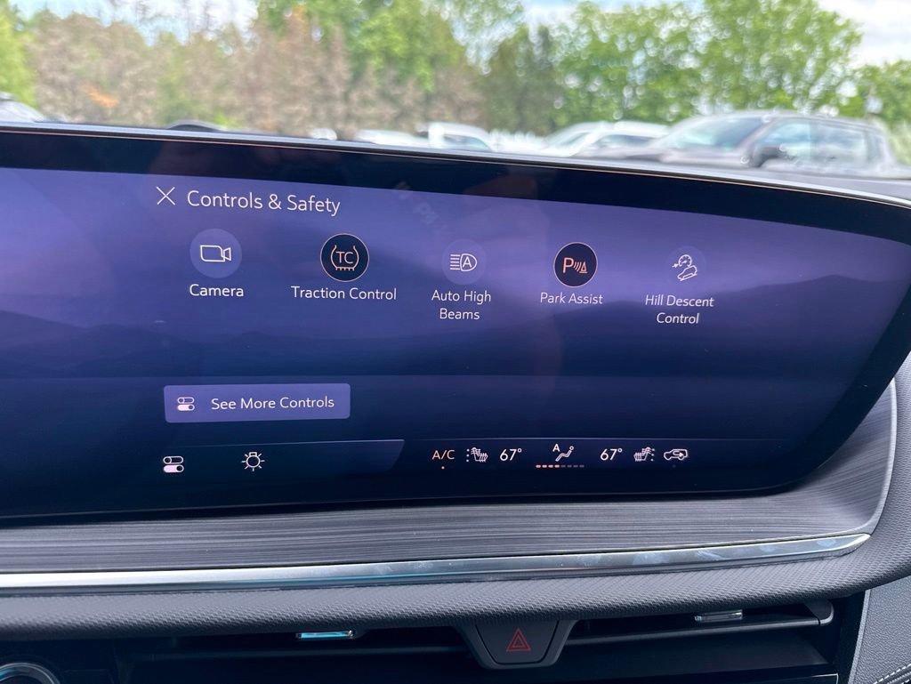 Used 2025 Buick Envision Preferred AWD/4WD image 34