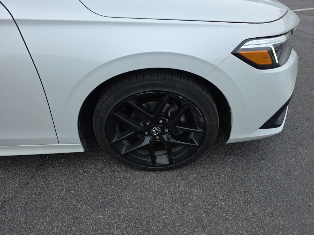 Used 2023 Honda Civic Sport image 9
