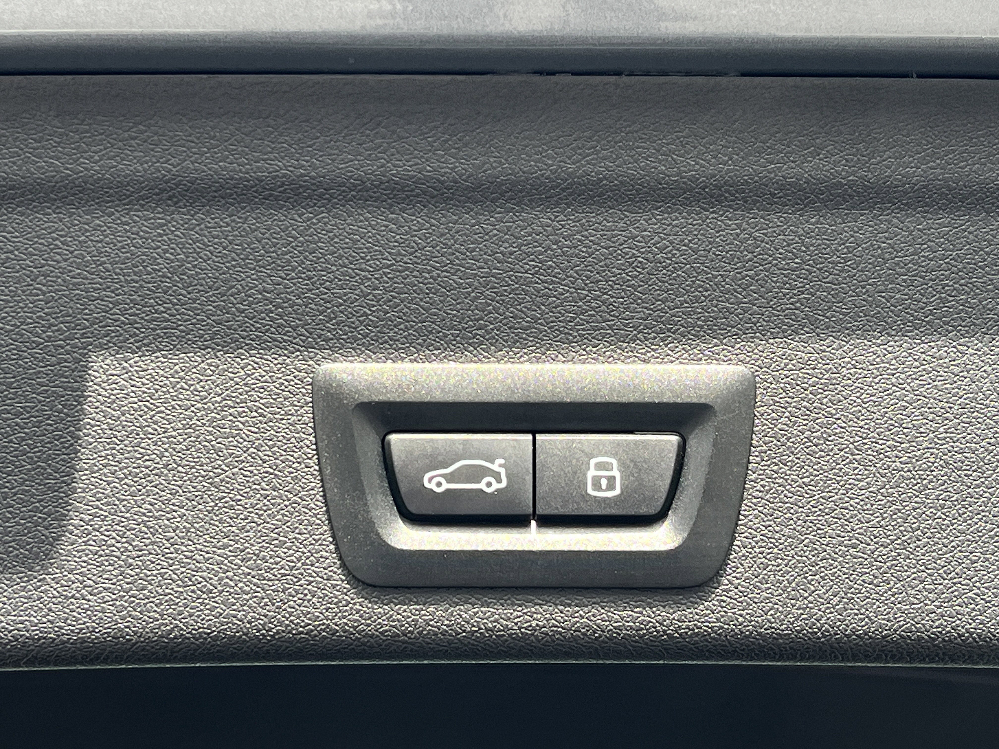 Used 2026 BMW X6 M60i image 30