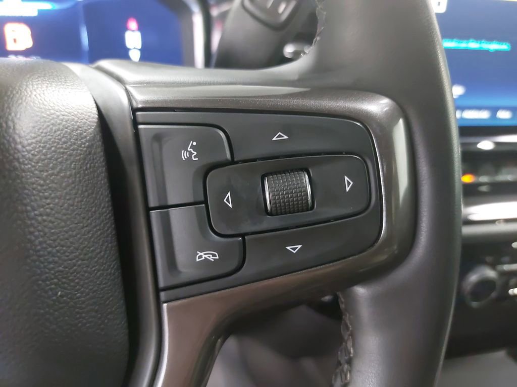 Used 2024 Chevrolet Silverado 2500 ZR2 w/ Technology Package AWD/4WD image 17