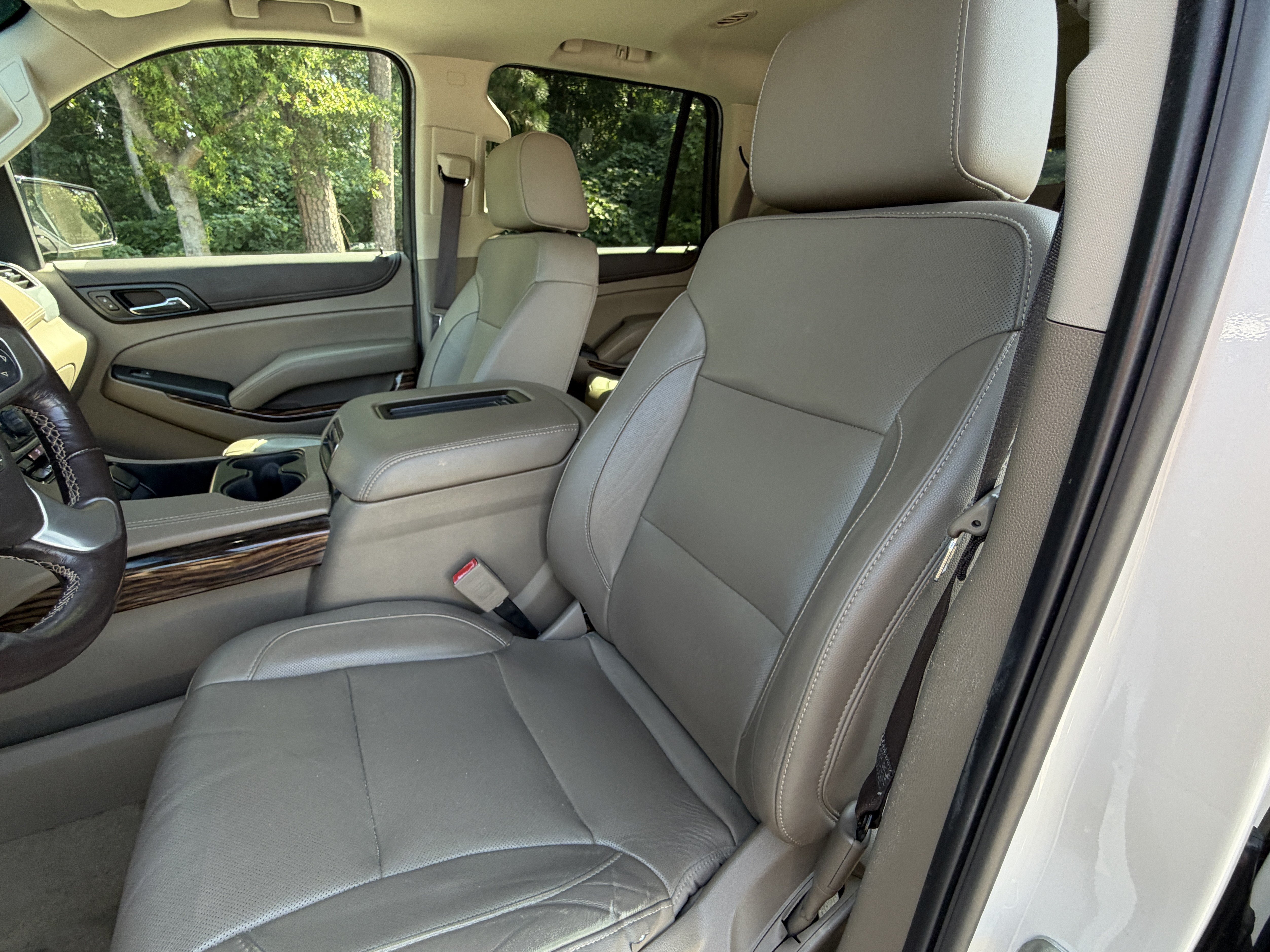 Used 2018 GMC Yukon SLT w/ Premium Edition RWD image 7