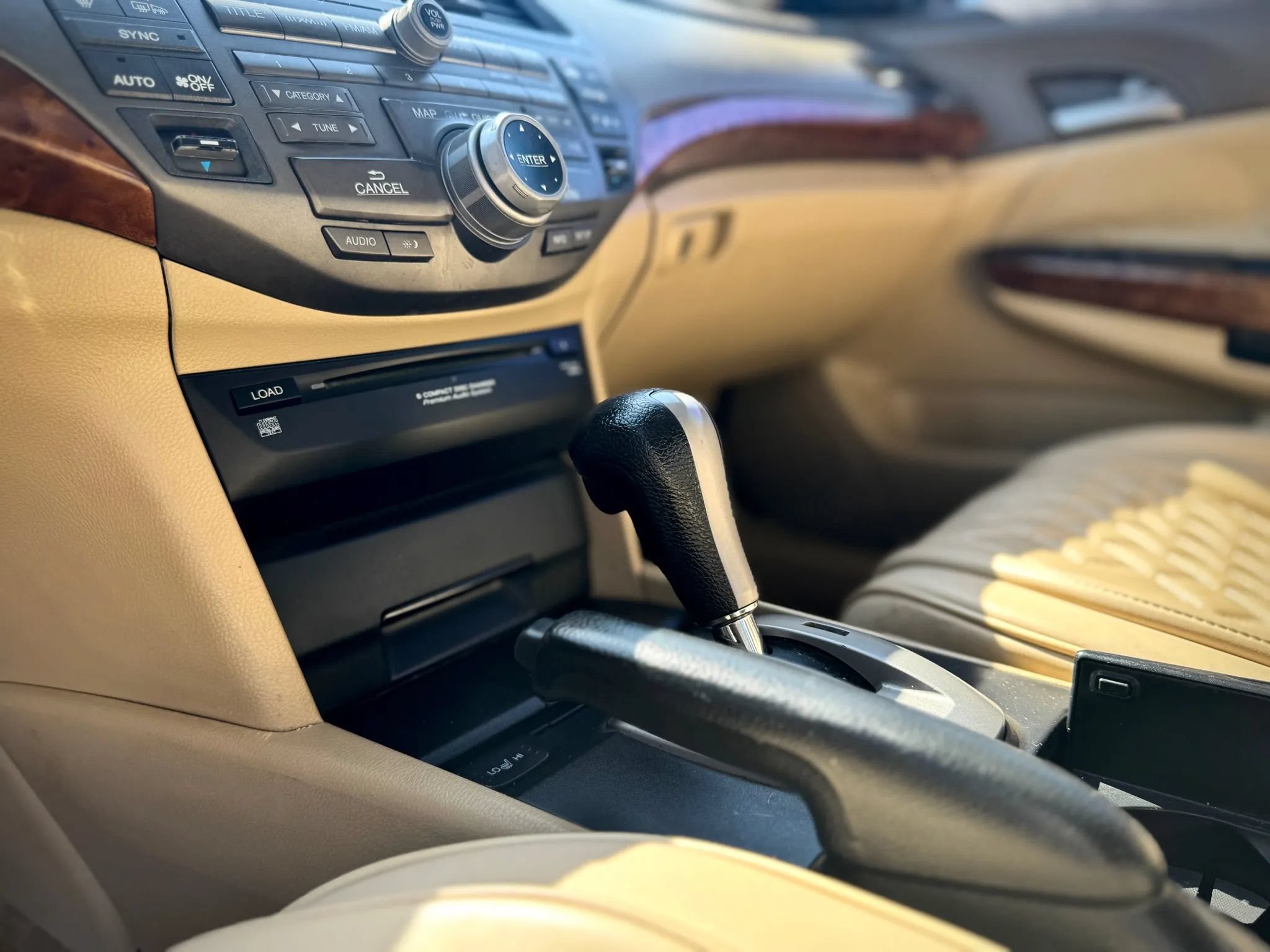 Used 2010 Honda Accord EX-L image 31