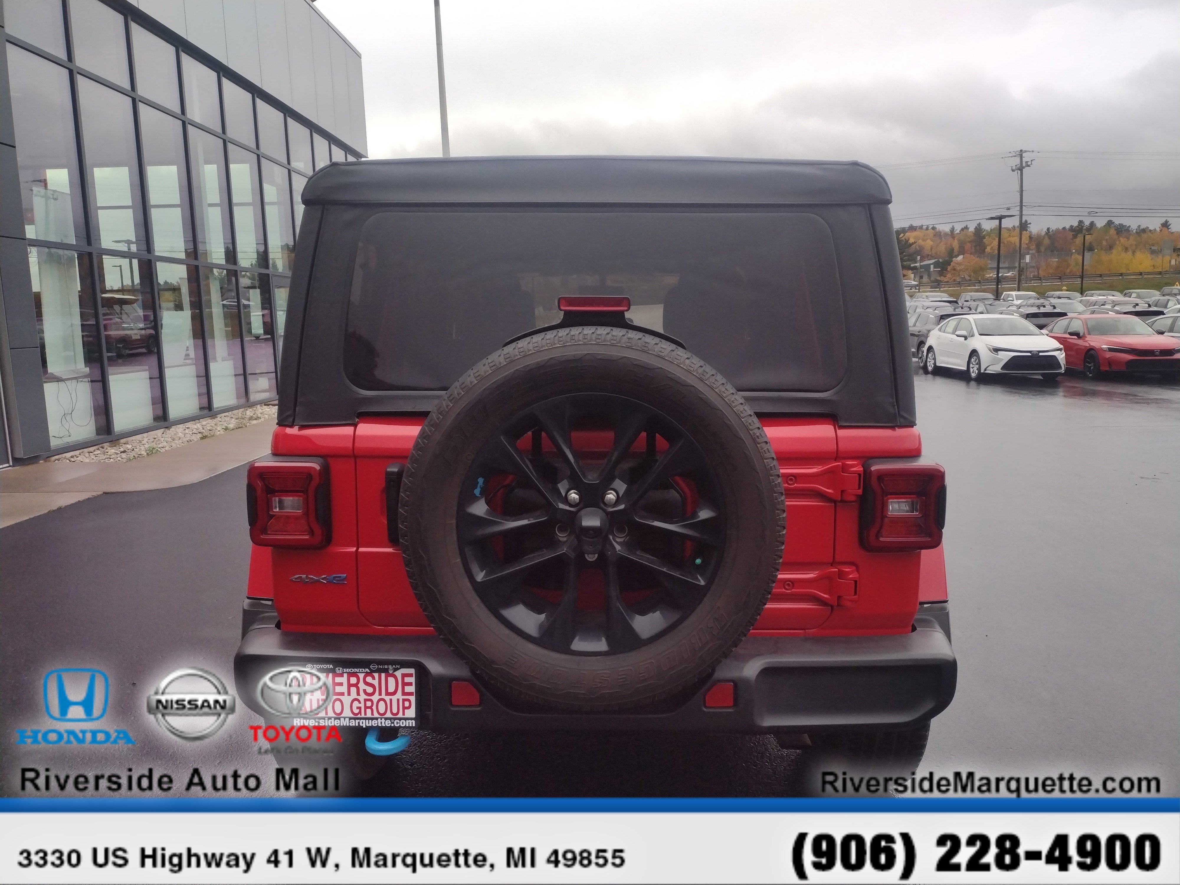 Used 2022 Jeep Wrangler Unlimited Sahara image 7