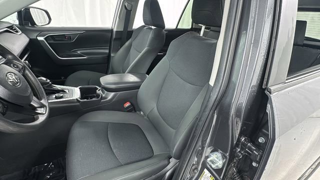 Used 2024 Toyota RAV4 LE image 10