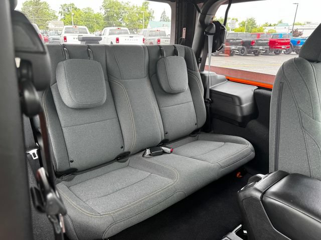Certified 2025 Jeep Wrangler Sport AWD/4WD image 15