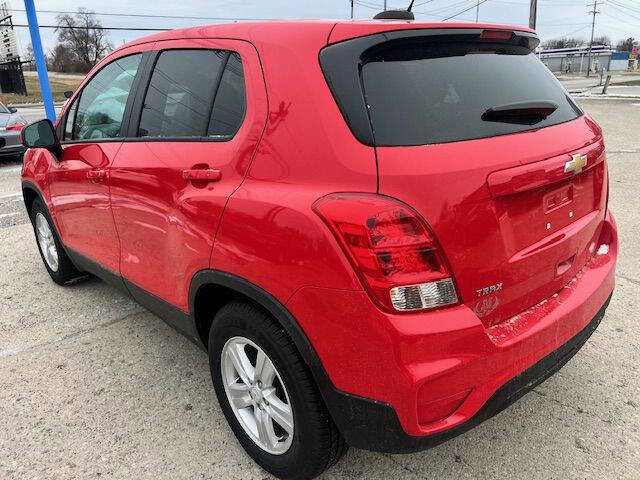 Used 2020 Chevrolet Trax LS w/ Tint and Cruise Package image 9