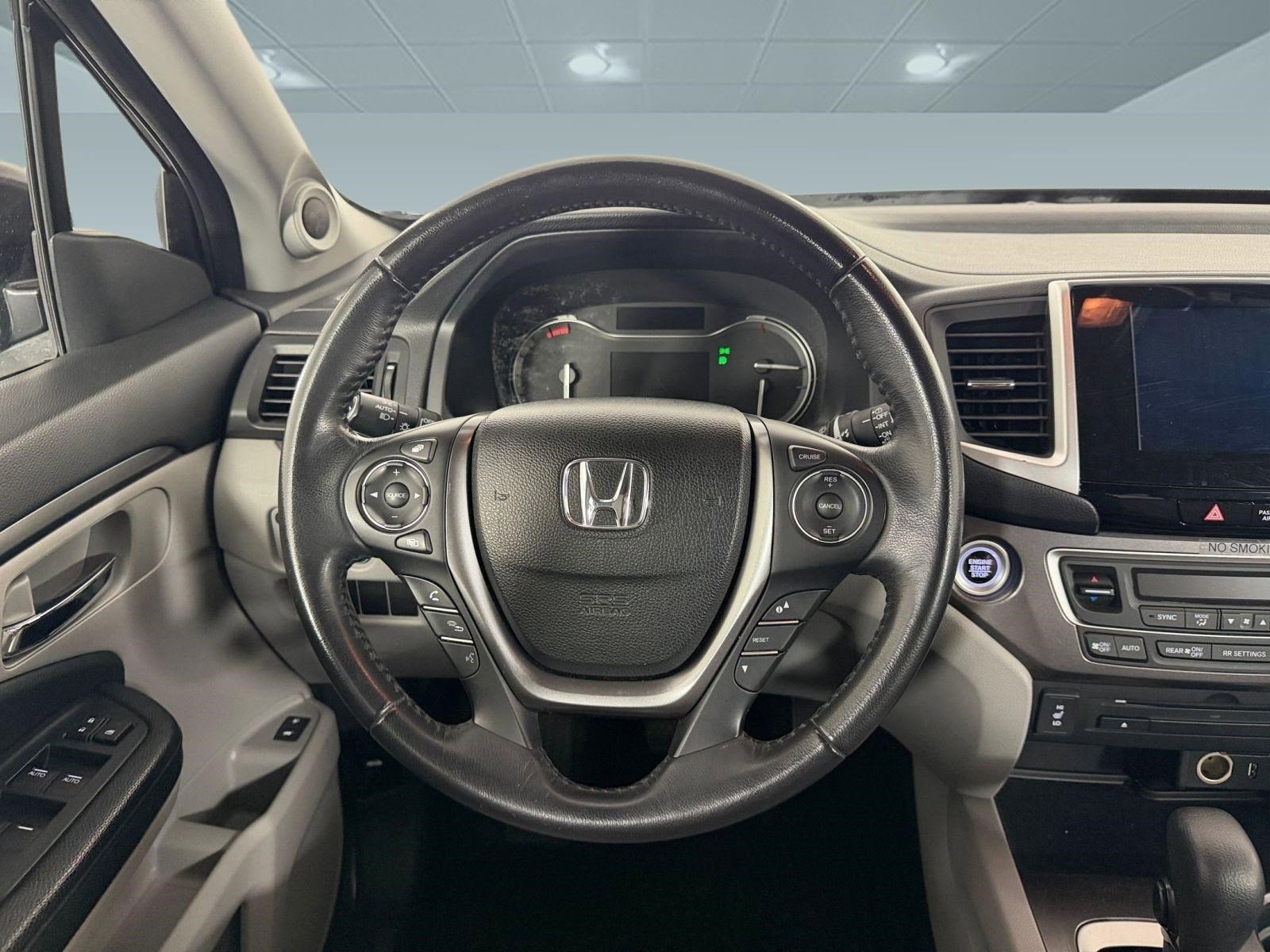 Used 2017 Honda Pilot EX-L image 25