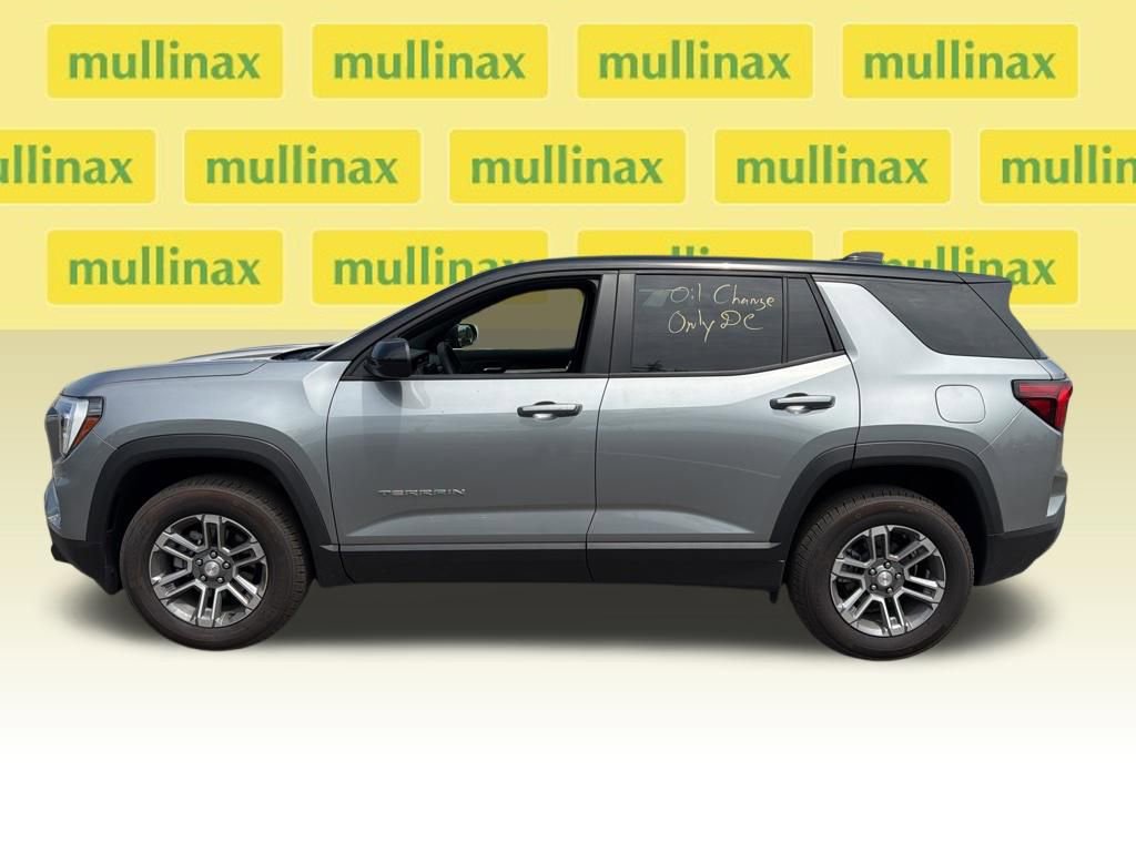 Used 2025 GMC Terrain Elevation image 5
