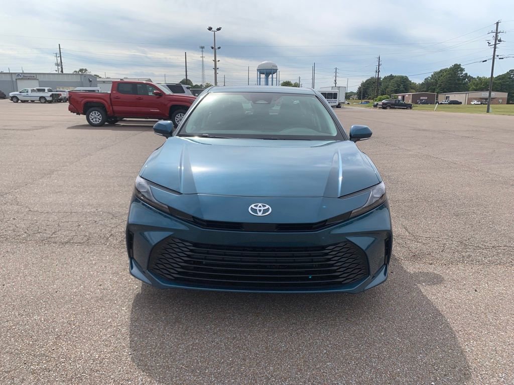 New 2025 Toyota Camry LE image 2