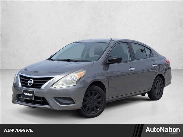 Used 2016 Nissan Versa SV image 1