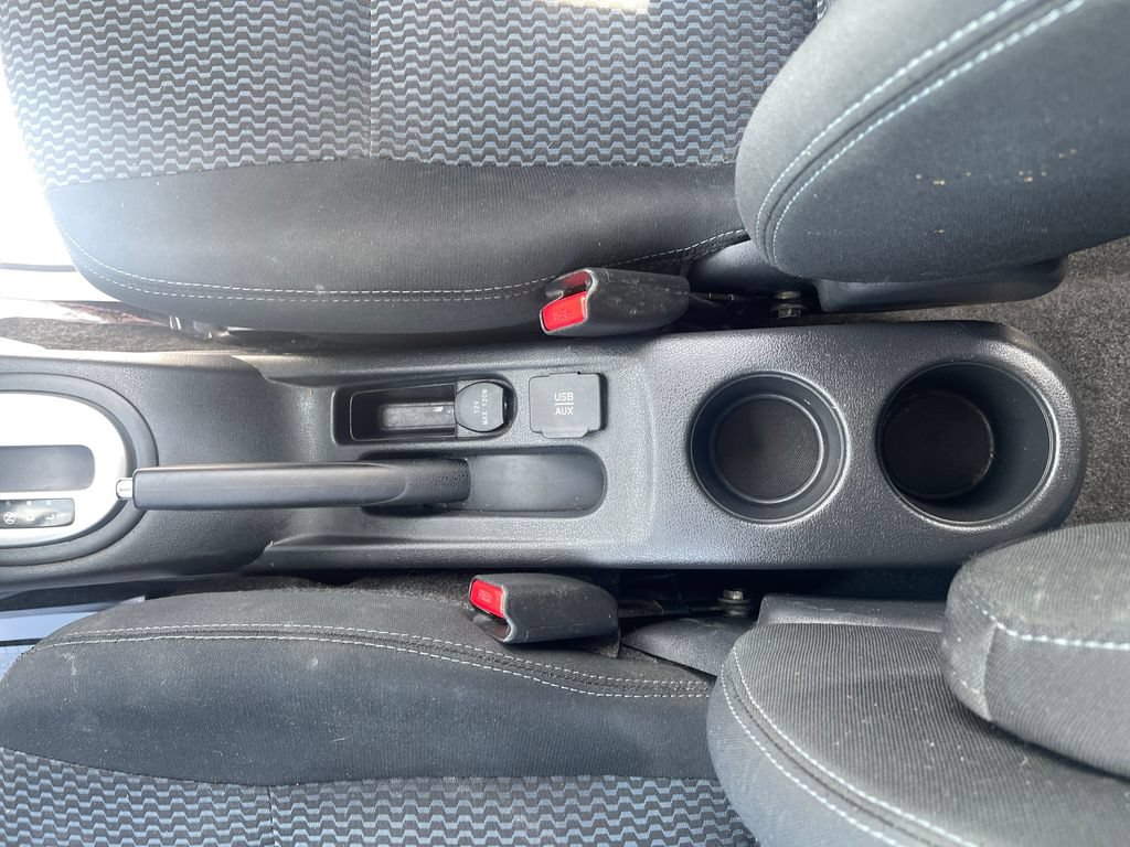 Used 2015 Nissan Versa Note SV FWD image 27