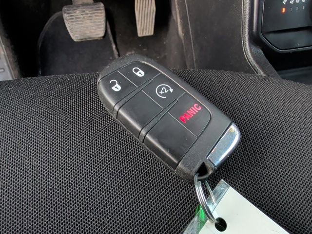 Used 2018 Jeep Renegade Altitude w/ UConnect 8.4 Nav Group image 40