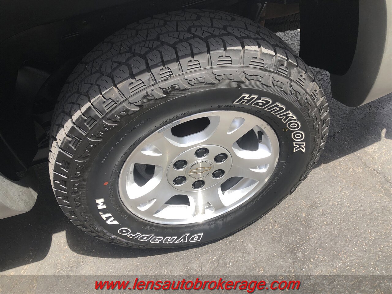 Used 2002 Chevrolet Avalanche 4x4 w/ Off-Road Suspension Pkg image 25