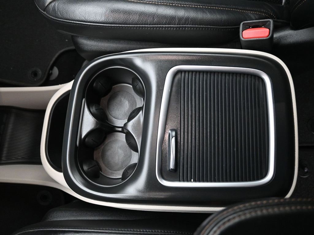 Used 2017 Chrysler Pacifica Touring-L Plus image 34