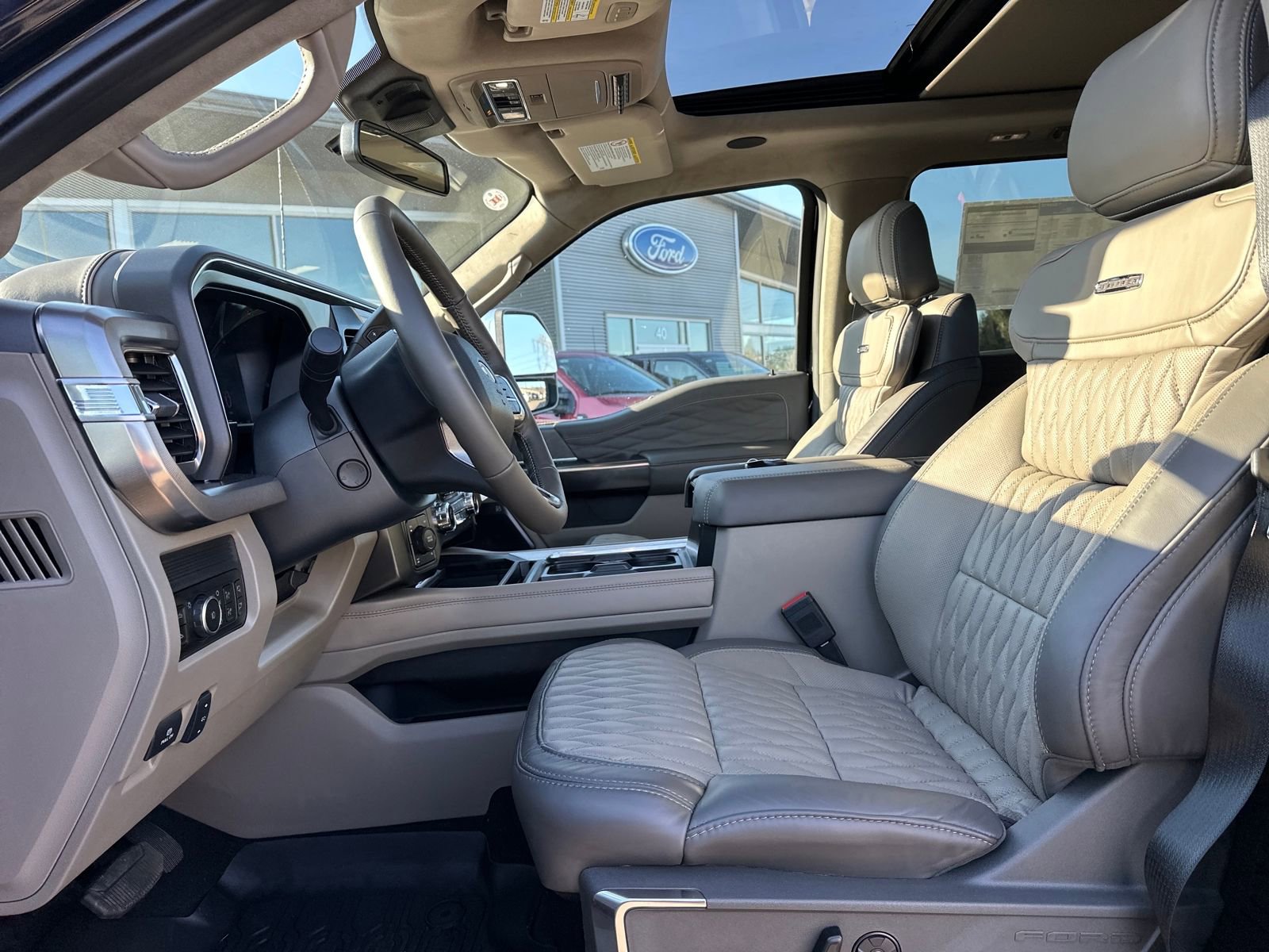 New 2026 Ford F250 Platinum w/ Platinum Plus Package image 10