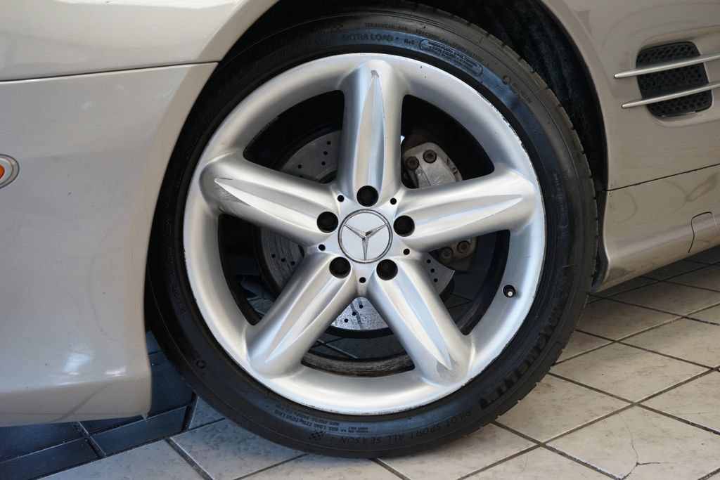 Used 2005 Mercedes-Benz SL 500 image 54