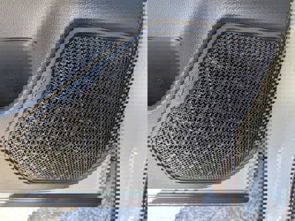 Used 2020 Toyota RAV4 XLE image 16